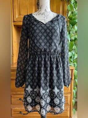 Mudd Black Paisley Dress with Geometric Print Y2K Medium